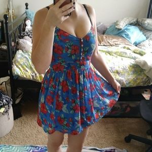 Sleeveless floral dress